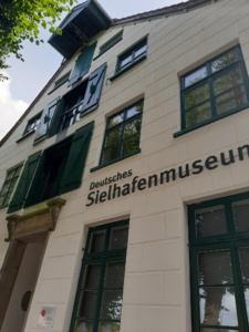 Deutsches Sielhafenmuseum Caroliensiel, Groot Hus